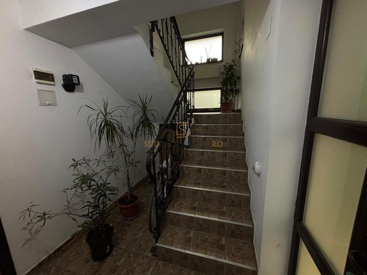 Apartament cu 3 camere decomandat, mobilat în Berceni