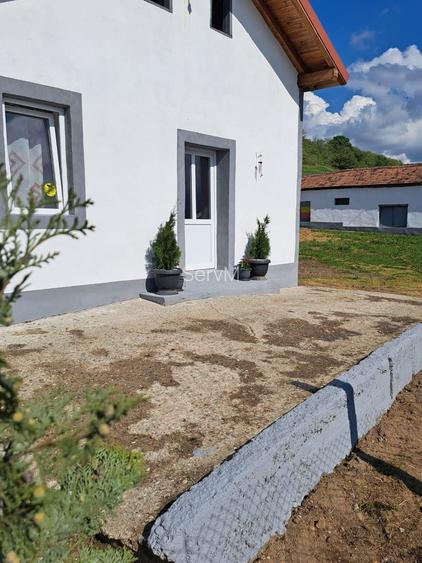 Casă cu 3 camere în Central