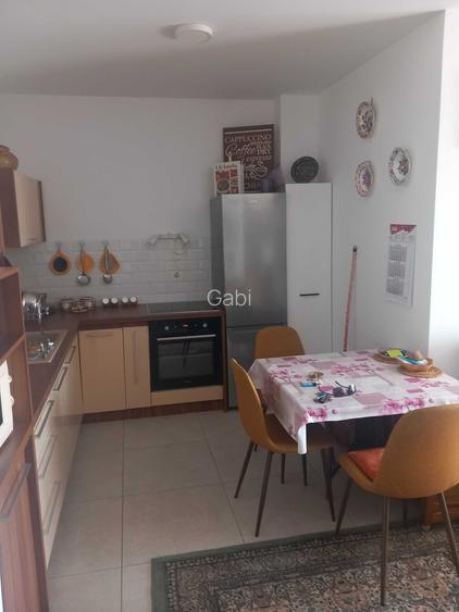 De inchiriat apartament cu 2 camere in bloc nou