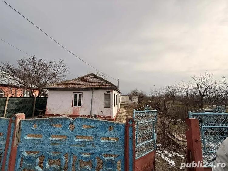 Casă cu Teren 700 Mp în Central