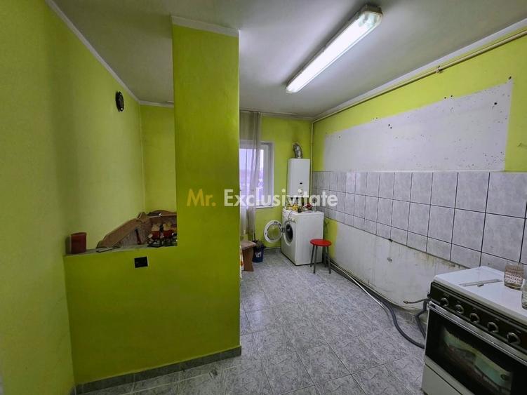 Apartament cu 2 camere decomandat, mobilat în Botizului