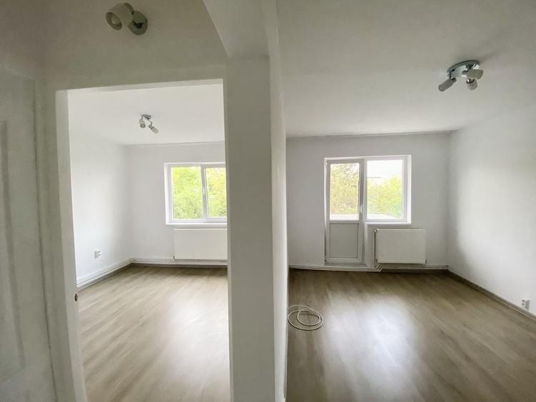 Apartament cu 2 camere semidecomandat în Deve
