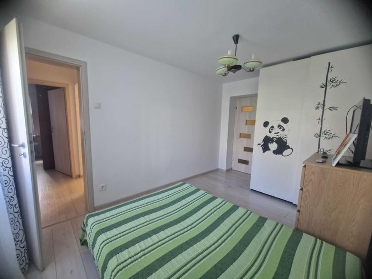 Apartament cu 3 camere în Militari