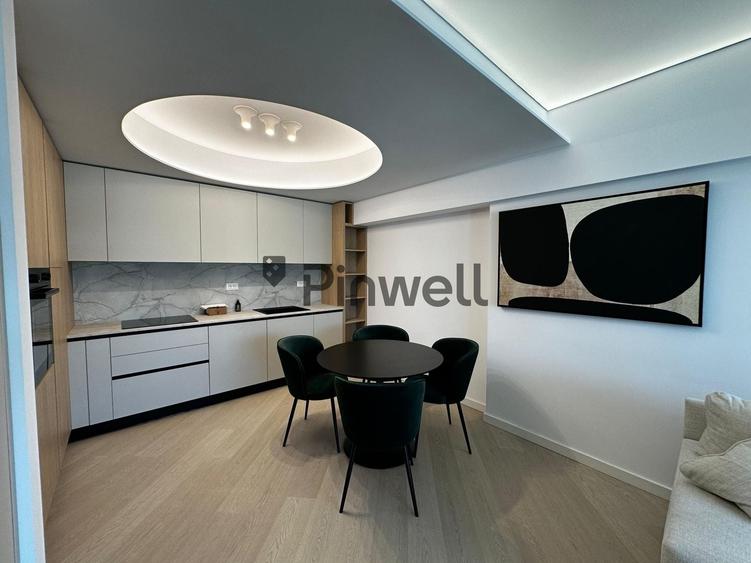 Apartament cu 3 camere semidecomandat în Pipera