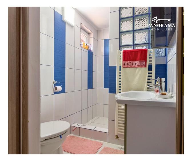 Casă individuală cu 16 camere cu Canalizare în Nemșa