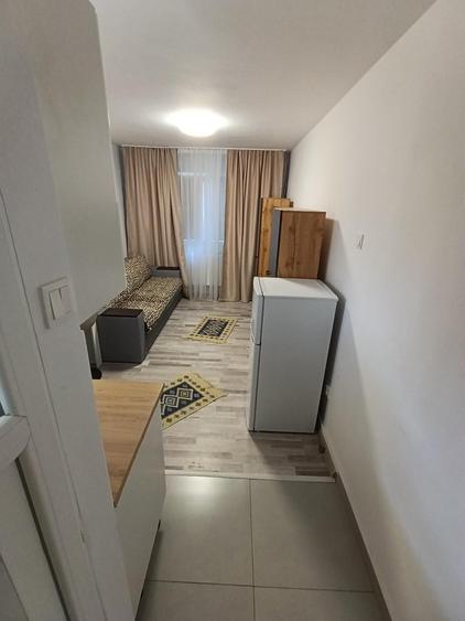 Garsonieră semidecomandată în CET