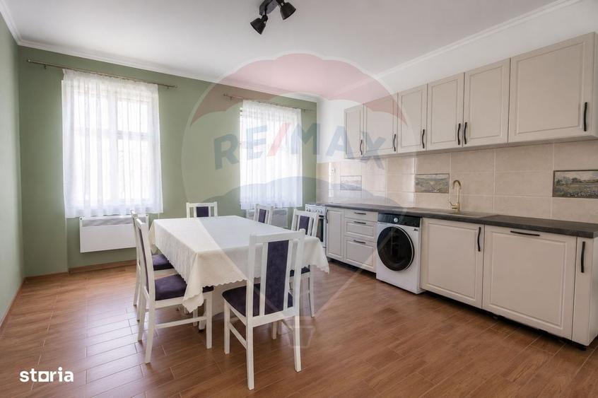 Casă cu 3 camere în Central