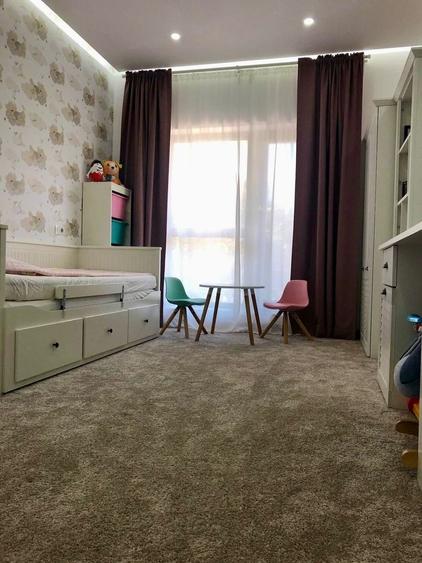 Apartament cu 3 camere, mobilat în Iancu Nicolae