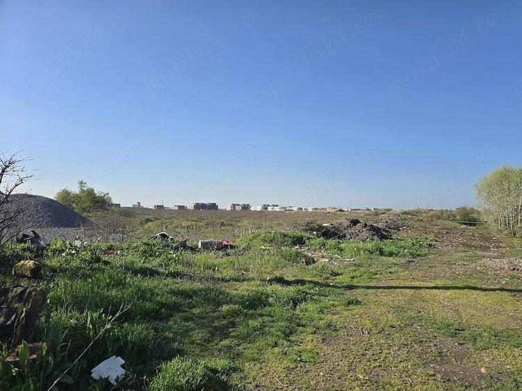 Teren de 9281 mp, în Mehala