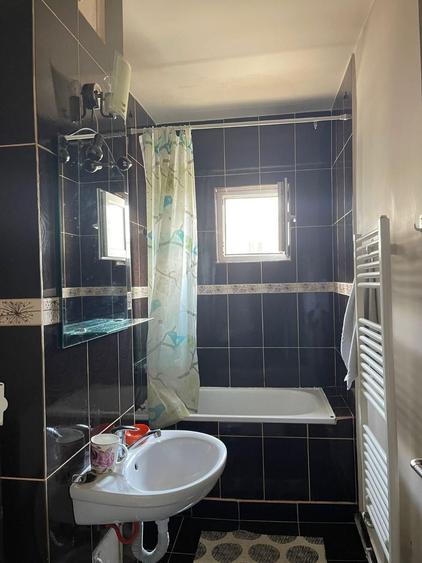 Garsonieră decomandată în Central