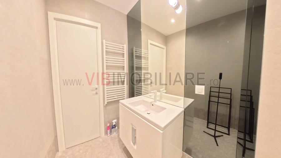 Apartament cu 3 camere semidecomandat, mobilat în Sisești