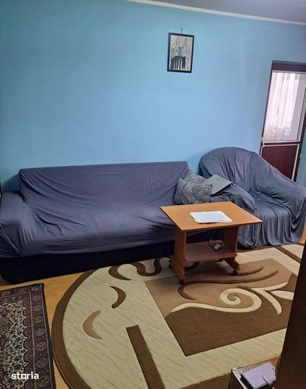 Apartament cu 4 camere în Rahova