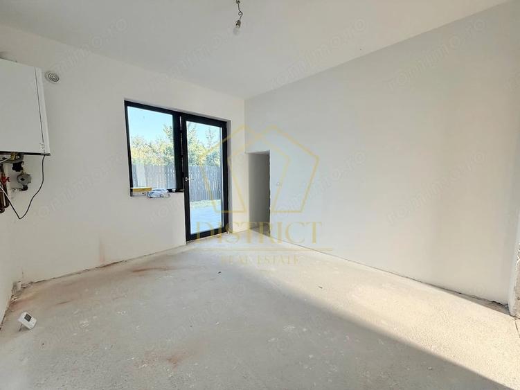 Casă cu 4 camere cu Teren 250 Mp în Chișoda