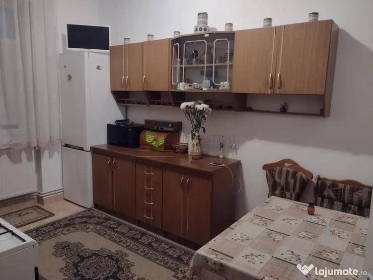Apartament cu 2 camere decomandat în Centrul Civic