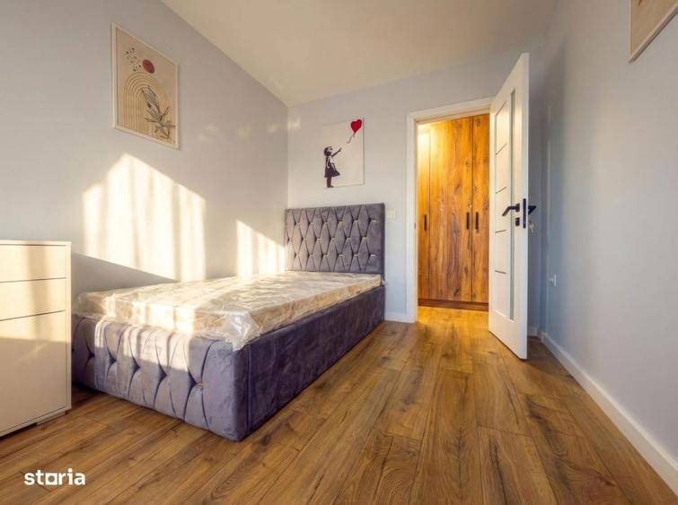Apartament cu 3 camere semidecomandat, mobilat în Central