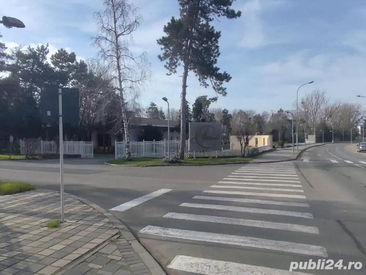 Teren de 4500 mp, în Central