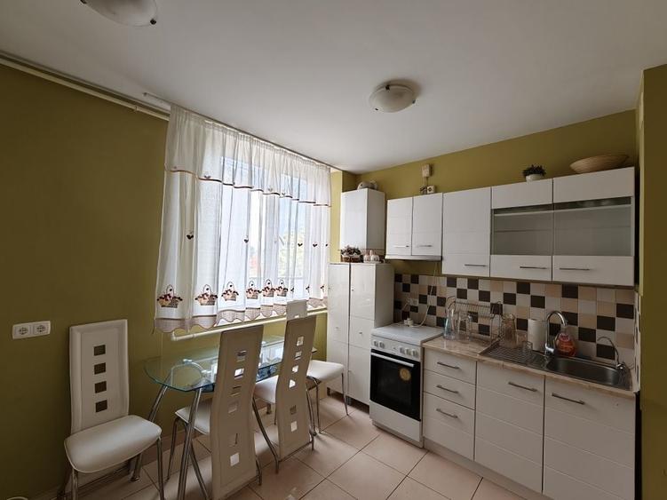 Apartament cu 2 camere decomandat în Ultracentral