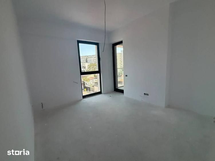 Apartament cu 3 camere în Centrul Civic