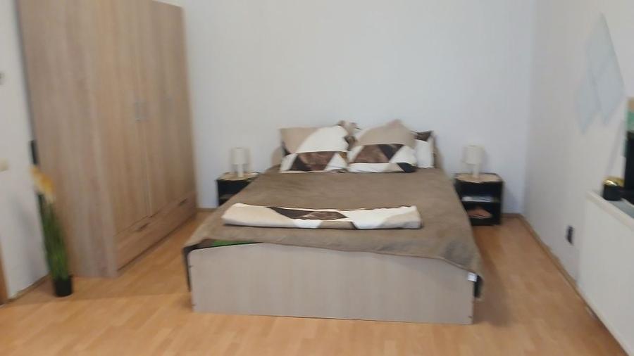 Garsonieră decomandată în Plopilor