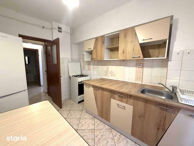 Apartament cu 2 camere decomandat în Gară