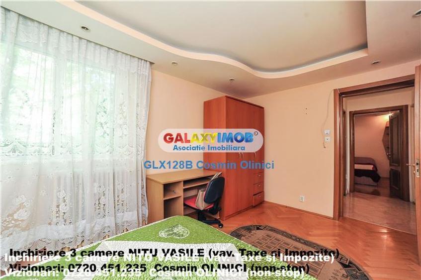 Apartament cu 3 camere semidecomandat, mobilat în Berceni