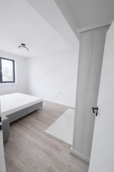 Casă cu 5 camere cu Piscina în Bujoreni