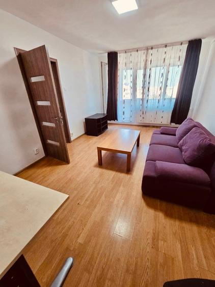 Apartament cu 2 camere decomandat în Vitan