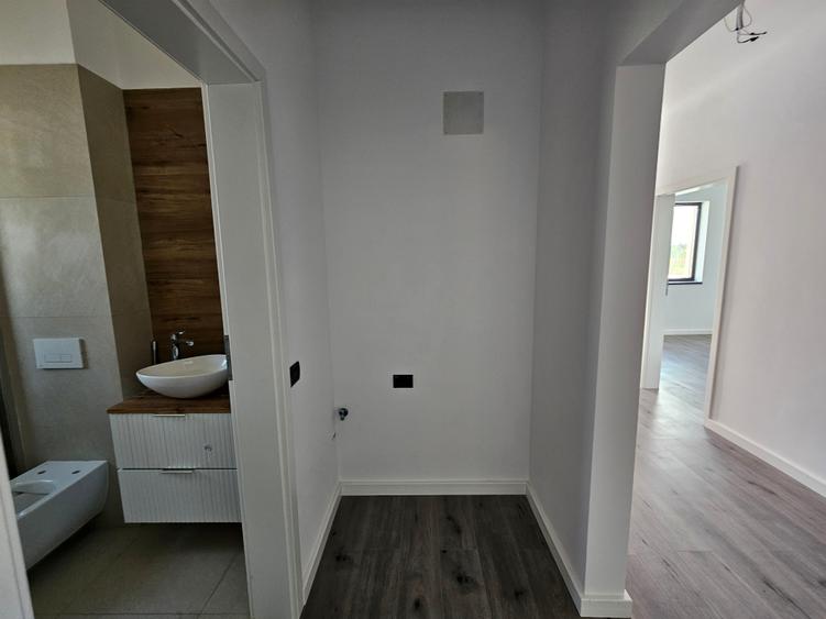 Casă individuală cu 4 camere cu Teren 500 Mp în Țegheș