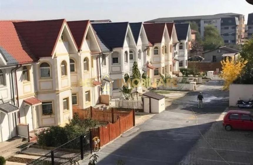 Casă cu 4 camere cu Canalizare în Popești-Leordeni