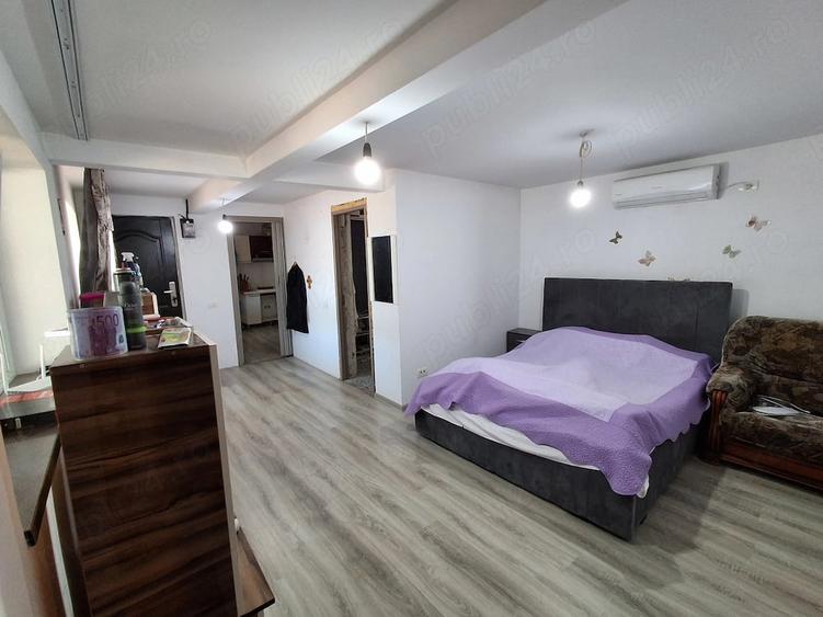 Casă cu Teren 200 Mp în Central