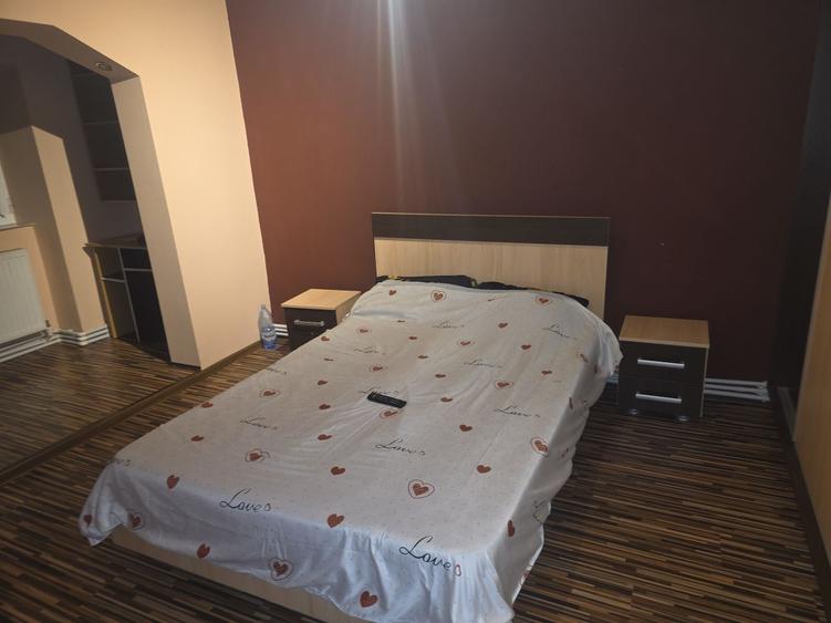Apartament cu 2 camere în Unirea