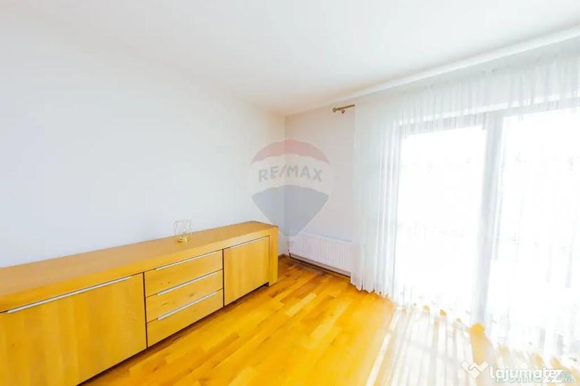 Casă cu 7 camere cu Teren 2823 Mp în Tăuții de Sus