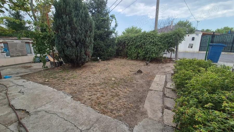 Casă cu 3 camere cu Teren 500 Mp în Valu lui Traian