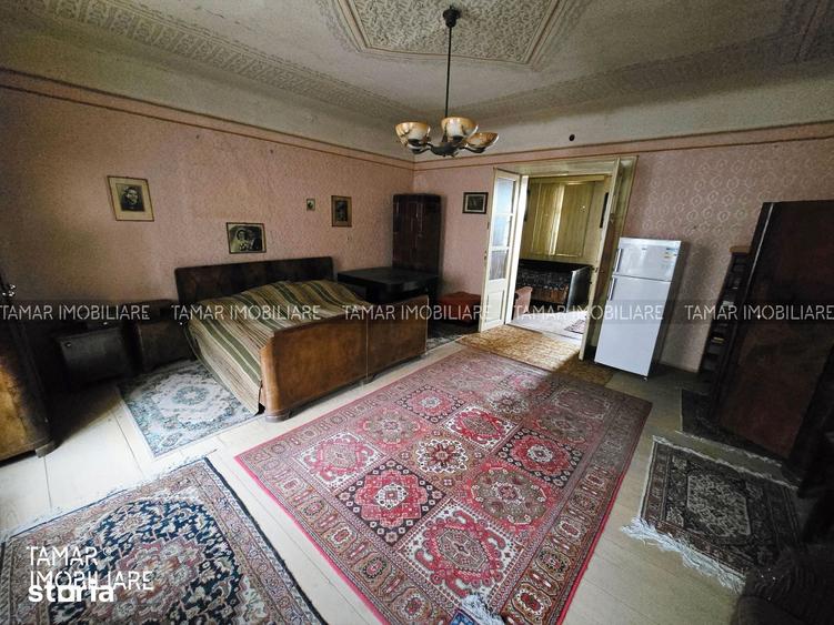 Casă cu 3 camere cu Teren 1619 Mp în Păuliș