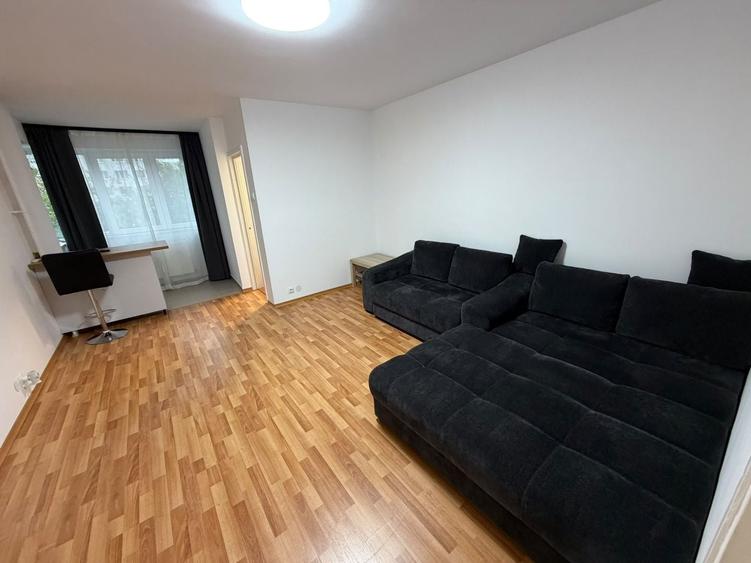 Garsonieră semidecomandată, mobilată în Dristor