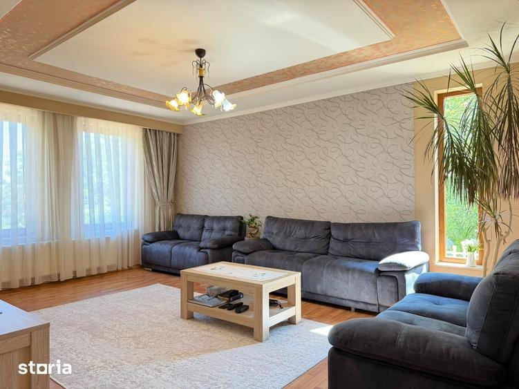 Casă cu 4 camere decomandat cu Teren 1000 Mp în Sântandrei