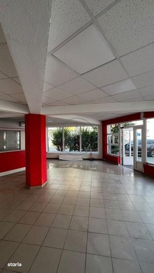 Spațiu comercial, de 100 mp, în Central