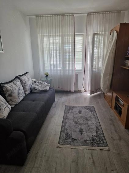 Apartament cu 2 camere semidecomandat în Gară