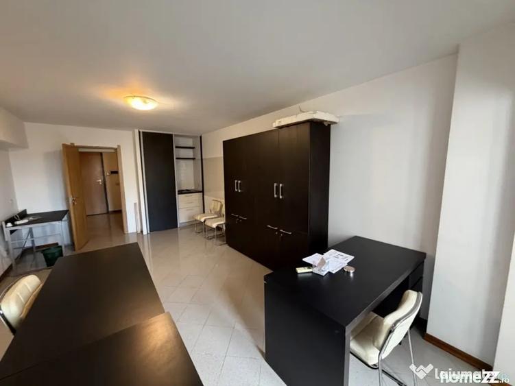Apartament cu 3 camere decomandat, mobilat în Unirii