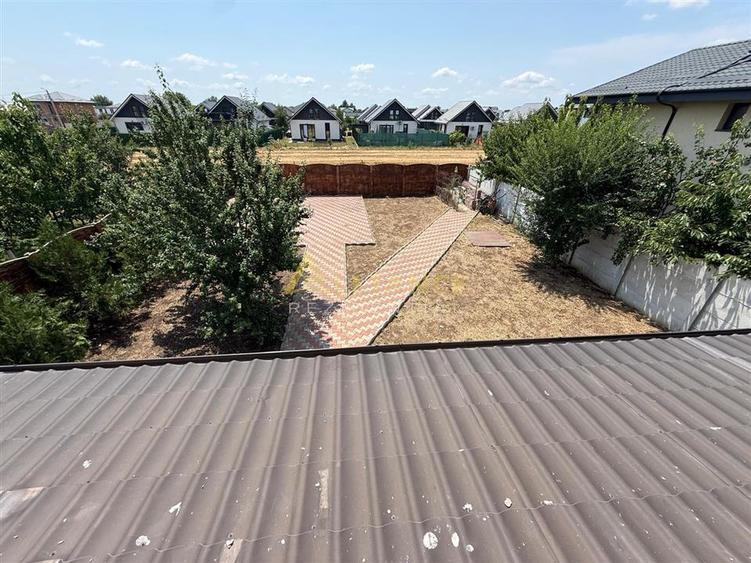Casă individuală cu 6 camere cu Teren 555 Mp în Berceni