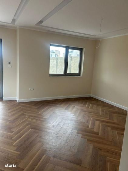 Apartament cu 4 camere în Chișoda