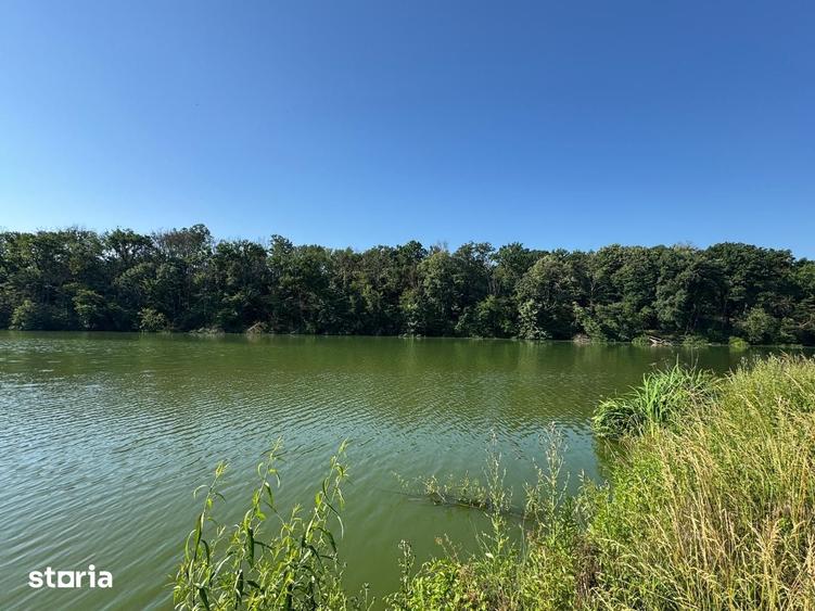 Teren de 1300 mp, în Găneasa