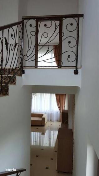 Casă cu 4 camere cu Teren 250 Mp în Central