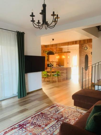 Duplex cu 4 camere cu Canalizare în Florești