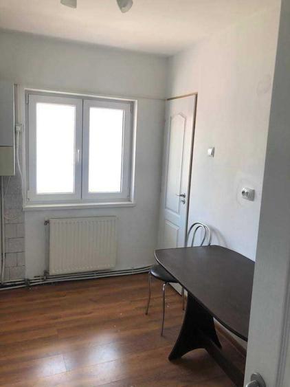 Apartament cu 2 camere decomandat în Zorilor