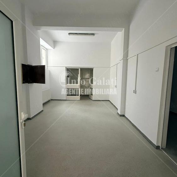 | Spatiu Comercial 264 mp | Str. Domneasca | - 14
