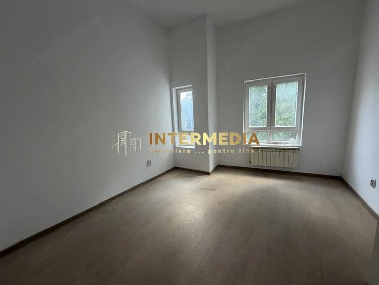 Spațiu comercial, de 176 mp, în Ultracentral