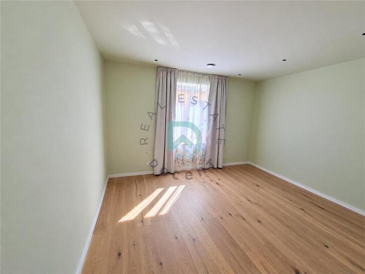 Casă individuală cu 3 camere cu Teren 280 Mp în Central
