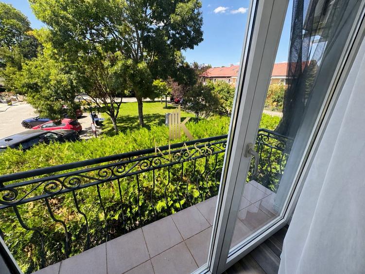 Casă individuală cu 5 camere cu Canalizare în Voluntari