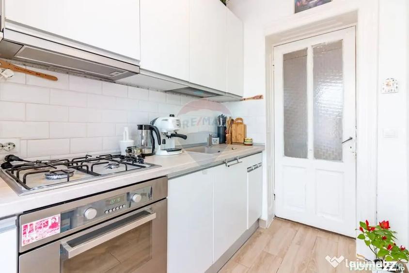 Apartament cu 3 camere decomandat în Cișmigiu